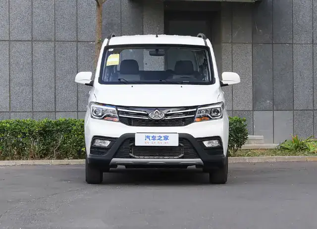 Changan Ounuo S, foto 2
