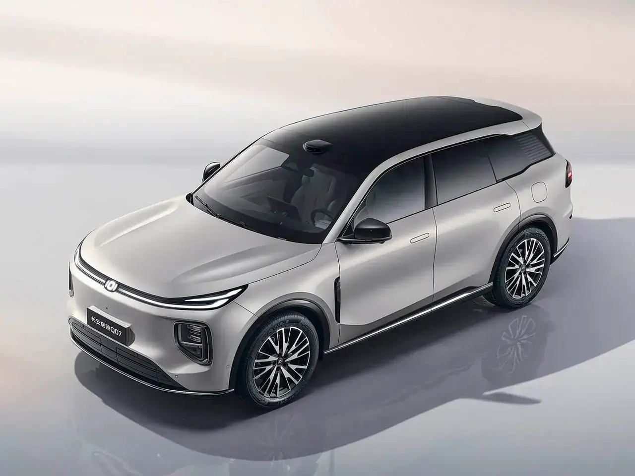 Changan Qiyuan Q07 Hybrid Plug-In, foto 5