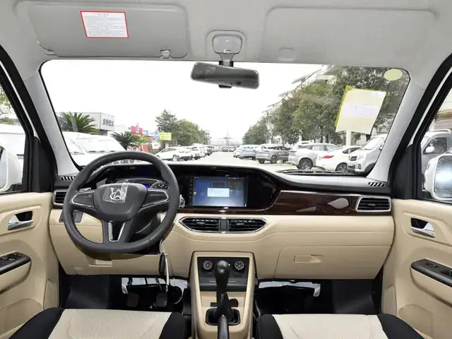 Changan V3 Passenger, foto 5