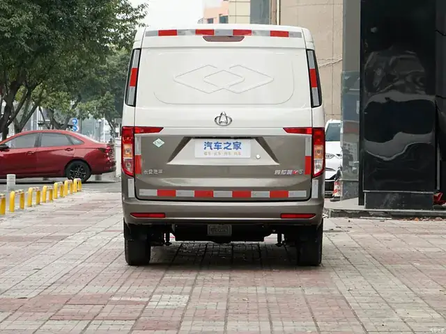 Changan V5, foto 3