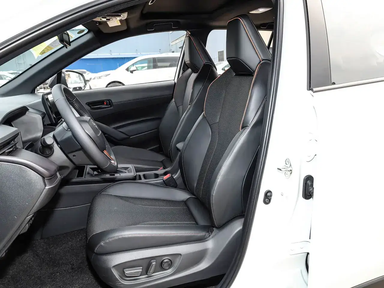 Toyota Corolla Cross Hybrid, foto 5