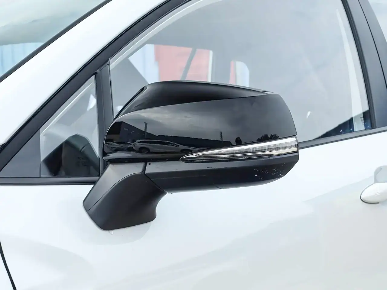 Toyota Corolla Cross, foto 5