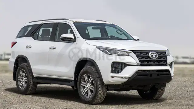 Toyota Fortuner, foto 2