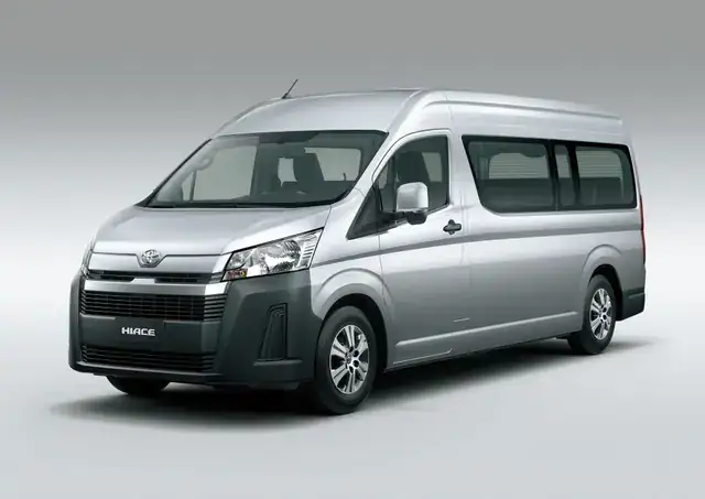 Toyota Hiace 2.8 High Roof, foto 1