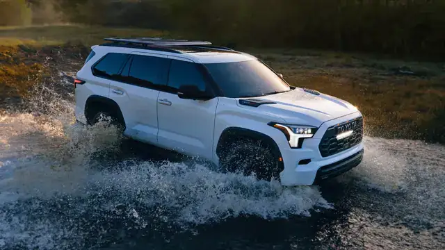 Toyota Sequoia Hybrid, foto 3
